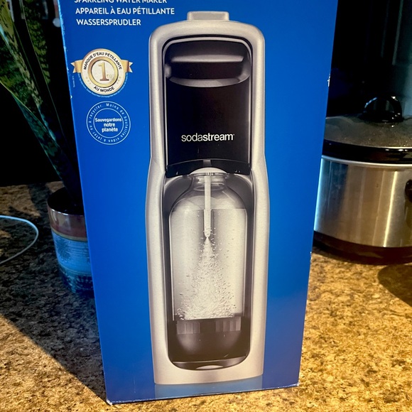 Kitchen Sodastream Jet Sparkling Water Soda Maker New In Box Poshmark